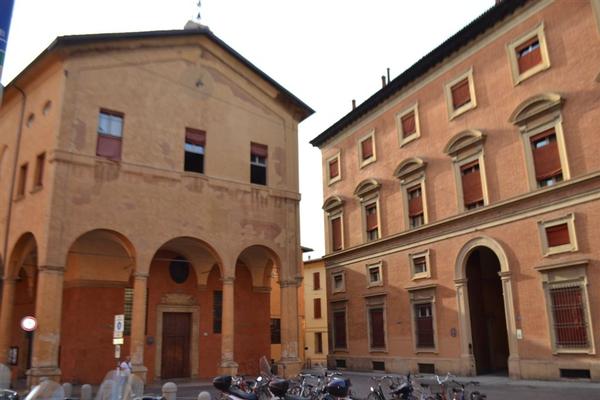 Piazzetta della pioggia, Bologna