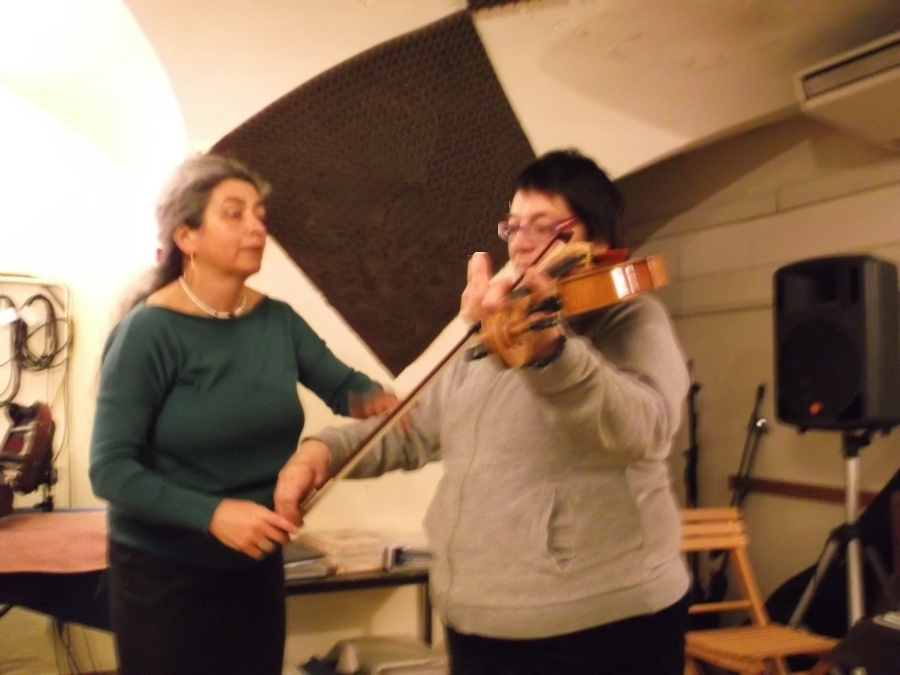 Prima lezione di violino col Nuovo Approccio Havas