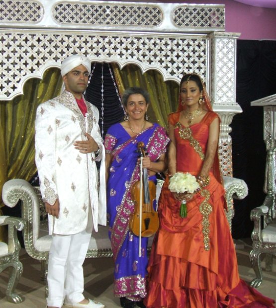 Altra coppia indiana al cui matrimonio ho suonato musiche di Bollywood indossando il tradizionale sari