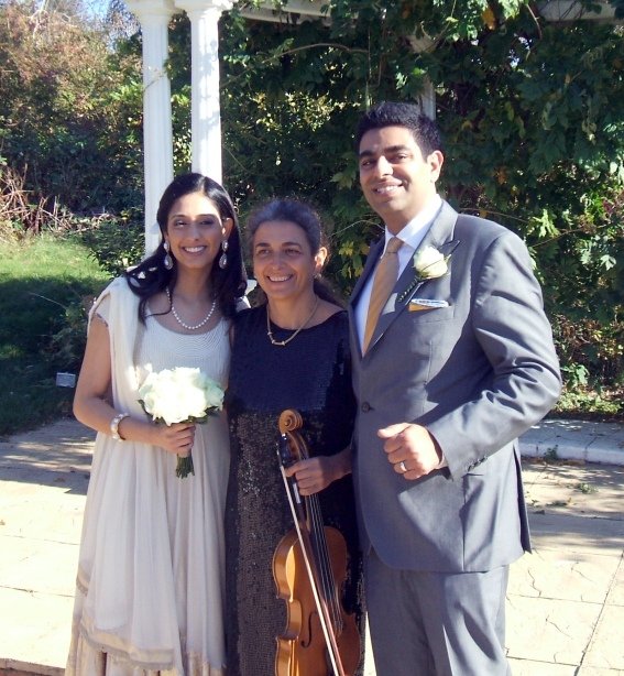 Asian wedding at Mercure Letchworth Hall Hotel. Professional wedding musician in Oxford. Violin, viola. Ceremony, reception, your favourite music played on the mellow viola
