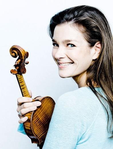 Janine Jansen injury caused her to cancel concerts. 
Is it possible to play violin, viola and other instruments without injuries?